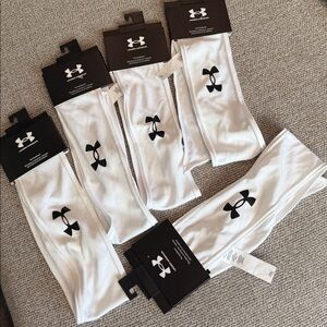 Under Armour White Headbands with Black Logo - Pack of 5